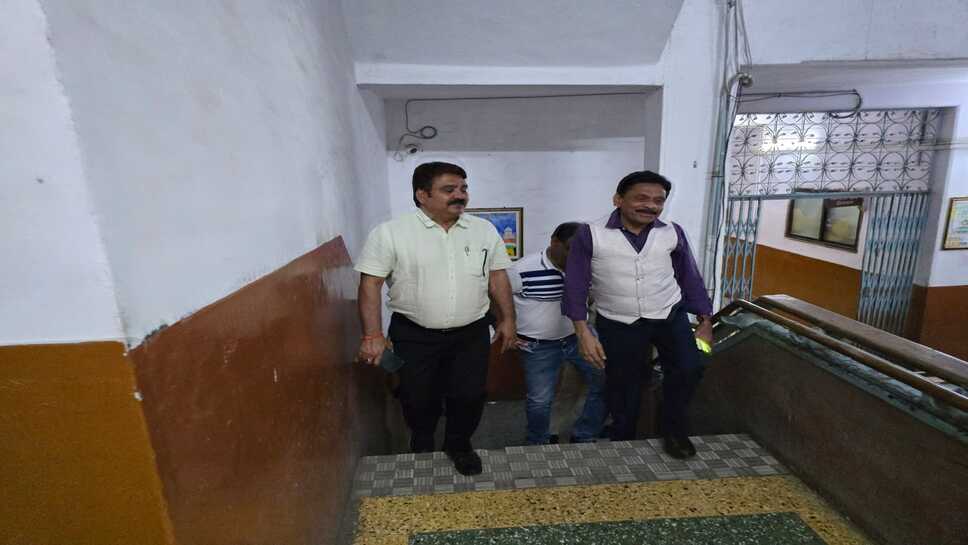 सिविक सेंटर की फर्जी रजिस्ट्री मामले में आयुक्त निलंबित, अनिल भाना को प्रभार