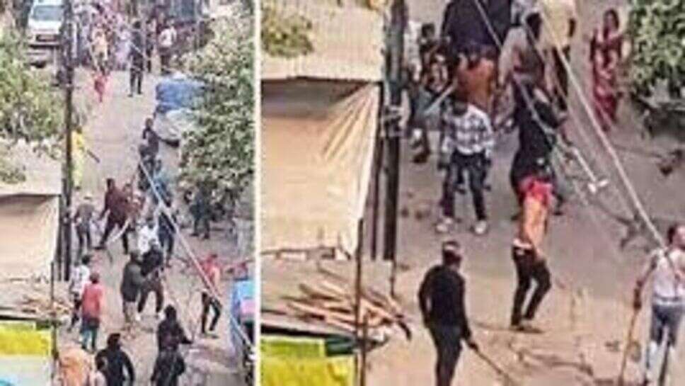 भोपाल में दो गुटों में चलीं तलवारें, फेंके गए पत्थर, खुनी संघर्ष में आधा दर्जन से ज्यादा घायल, फोर्स हुई तैनात