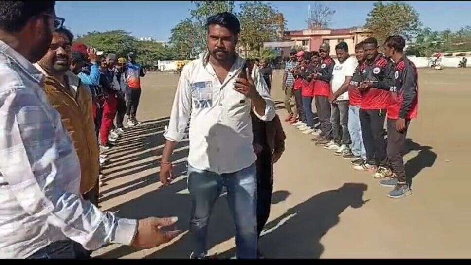 रतलाम / आठवें दिन आईटीआई में हुए शानदार मैच, आज तीन मुकाबले हुए