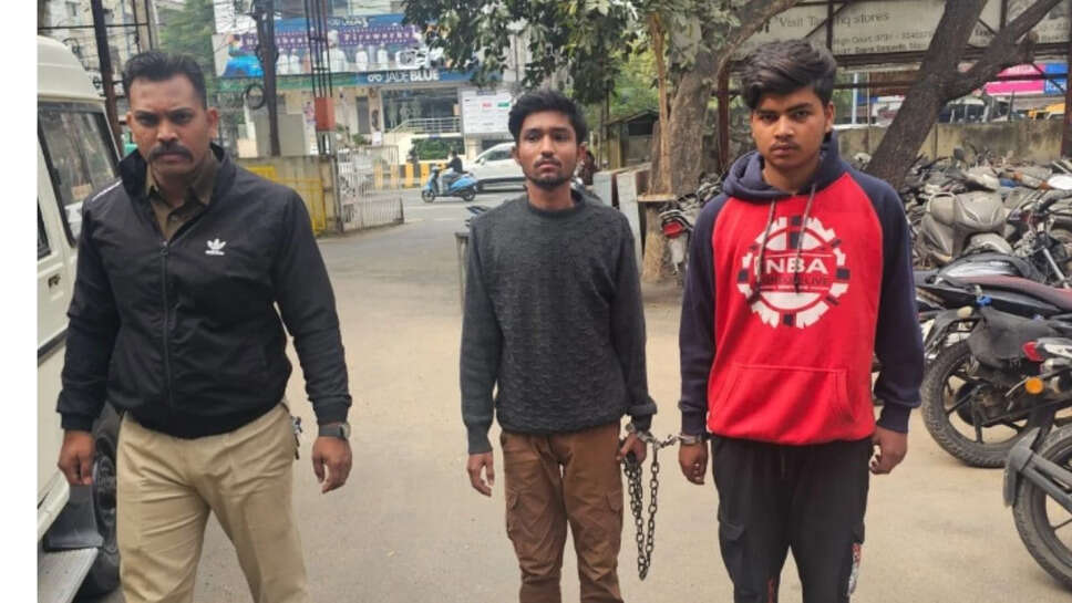 फ्लिपकार्ट का डिलीवरी ब्वाय ने ही स्मार्ट वॉच और टैबलेट निकाल डिब्बे में रख दिए नमक और साबुन ,आरोपी गिरफ्तार