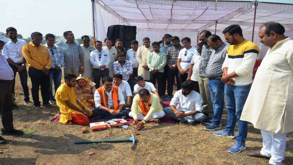 रतलाम / रीजनल पार्क का नाम होगा गंगा सागर पार्क, पार्क की जाली फेंसिग कार्य का महापौर ने किया भूमि पूजन