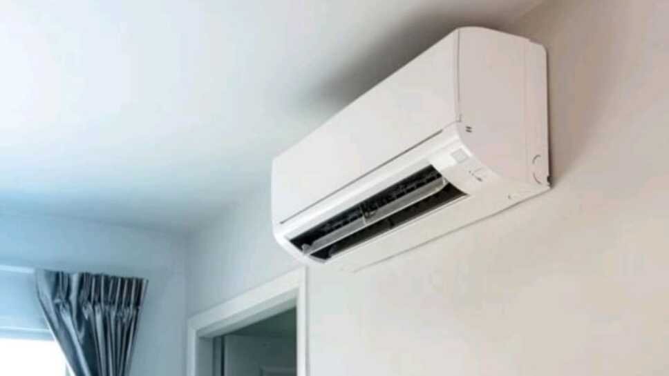 AC monthly electric bil: रात दिन पूरे महीने AC चलाई तो कितना आएगा बिल, जाने एक महीने का खर्चा