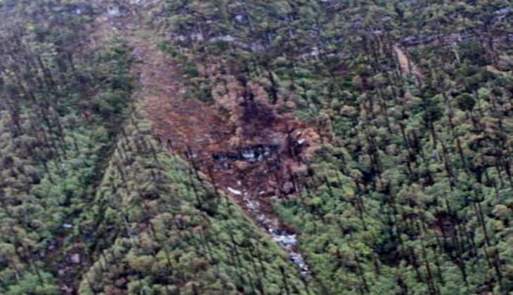 विमान में सवार सभी लोगों के शव बरामद, black Box भी मिला