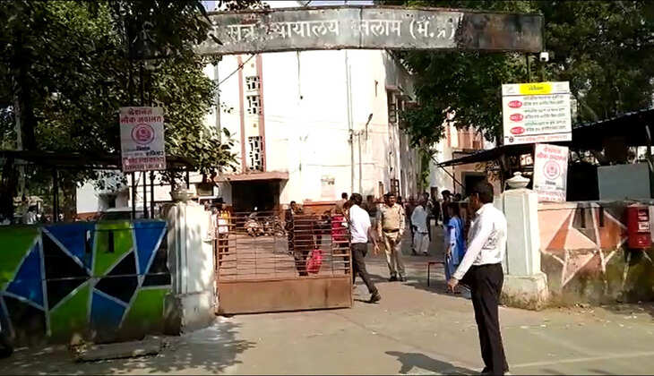 Advocate Strike : बुधवार तक न्यायिक कार्य से पूर्णत: विरत रहेंगे अभिभाषक ,न्यायालयों में नहीं होगा कोई काम,पक्षकार परेशान