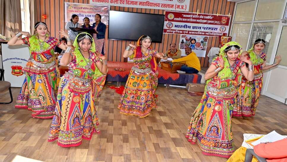 रतलाम / भारतीय ज्ञान परंपरा से संबंधित जिला स्तरीय लोक नृत्य एवं पोस्टर प्रतियोगिता सम्पन्न