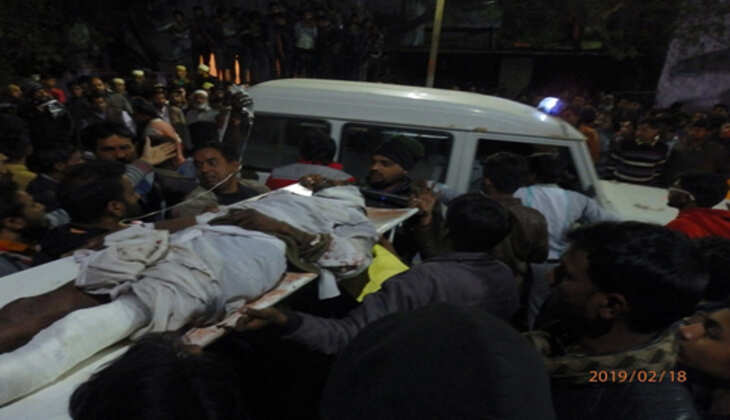 सोयाबीन कटाई कर अपने घर लौट रहे मजदूरों का पिकअप वाहन हादसे का शिकार ,6 की मौत ,कई घायल