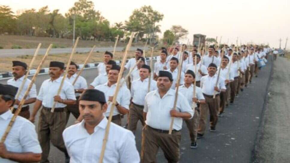 राष्ट्रीय स्वयंसेवक संघ मालवा प्रांत के संघ शिक्षा वर्ग का प्रथम वर्ष अभ्यास पथसंचलन