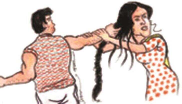 मध्यप्रदेश में दहेज के लिए महिला के साथ बर्बरता, पति ने रस्सी से बांधकर कुएं में लटकाया