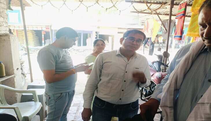 ग्राम शिवगढ़ में अवैध बंगाली डॉक्टर के खिलाफ कार्रवाई की गई