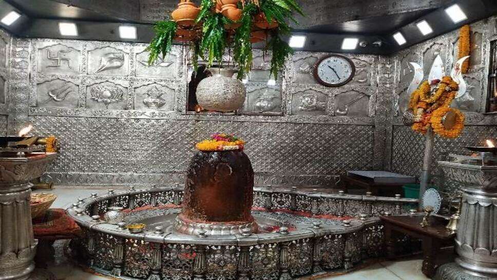 वैशाख एवं ज्येष्ठ माह में श्री महाकालेश्&#x200d;वर भगवान का गलंतिका से अभिषेक ; शीतलता के लिए 11 मिट्टी के कलशों से सतत जलधारा बहेगी