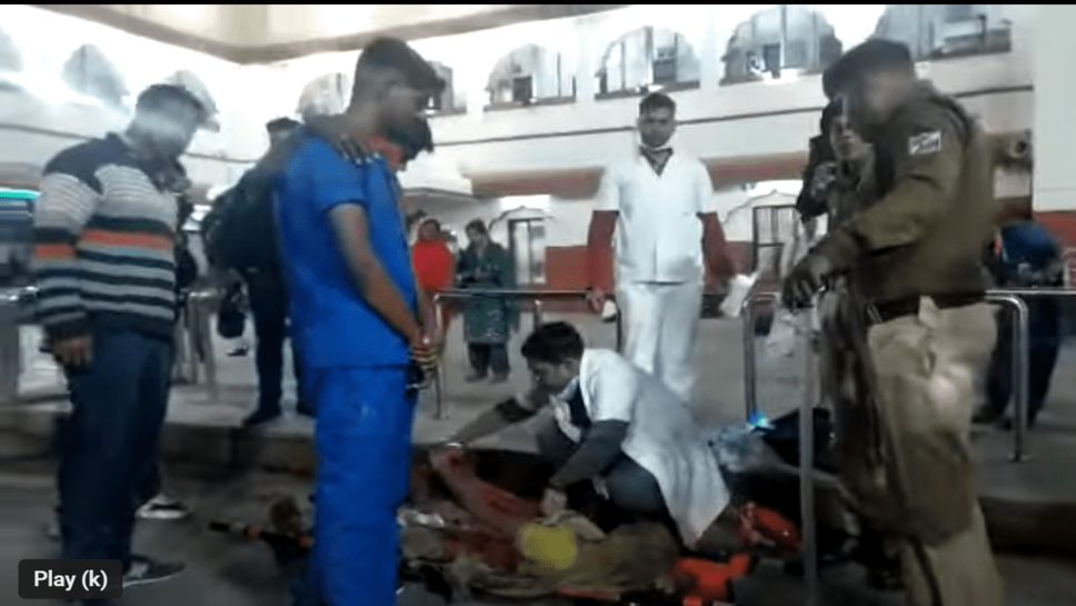 भोपाल–रतलाम ट्रेन में महिला की प्रसुति,जच्चा –बच्चा दोनों स्वस्थ: देखिये वीडियो