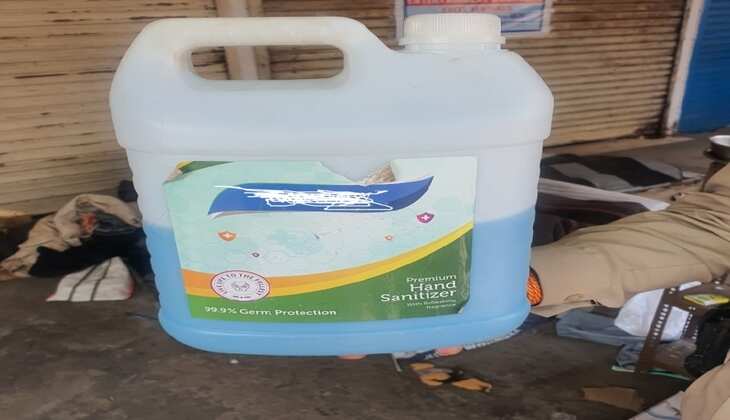 drank sanitizer/शराब पीने के आदी व्यक्ति को शराब नहीं मिली तो पी लिया सैनिटाइजर, मौत