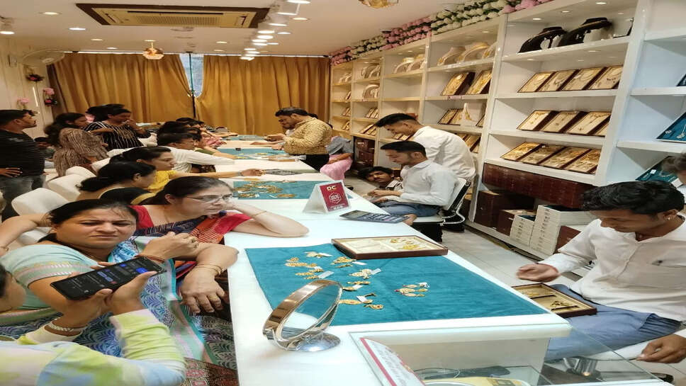 DC Jewelers /डीसी ज्वेलर्स का 103 वर्ष की शुद्धता के साथ "रतलाम ज्वेलरी शो 2023" की नई पेशकश