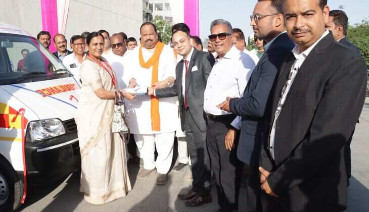 जना स्मॉल फाइनेंस बैंक की सीएसआर पहल: मेडिकल कॉलेज रतलाम में एम्बुलेंस और सेंट्रलाइज्ड आरओ प्लांट का उद्घाटन