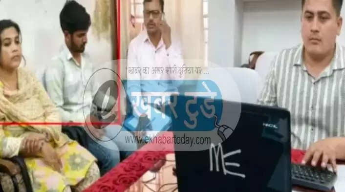 MP में महिला कनिष्ठ आपूर्ति अधिकारी, सेल्समैन 40 हजार रिश्वत लेते रंगेहाथ हुए गिरफ्तार