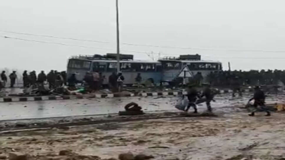 Pulwama attack:पुलवामा आतंकी हमले के दौरान आईईडी लगाने वाले जैश कमांडर अबु सैफुल्लाह को सेना ने एक मुठभेड़ में मार गिराया