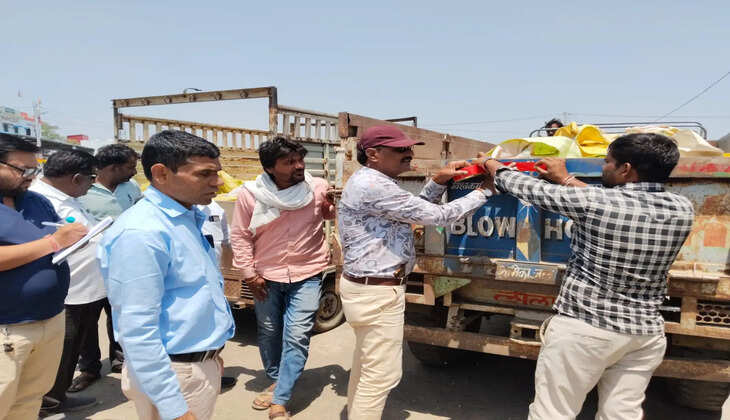 Radium stickers placed on tractor trolleys