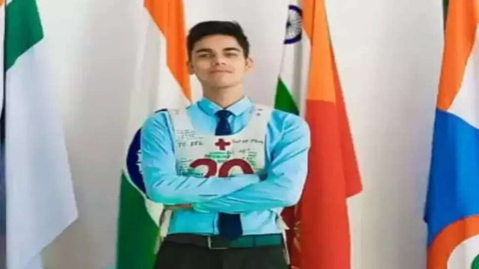  शिक्षिका का बेटा बना लेफ्टिनेंट