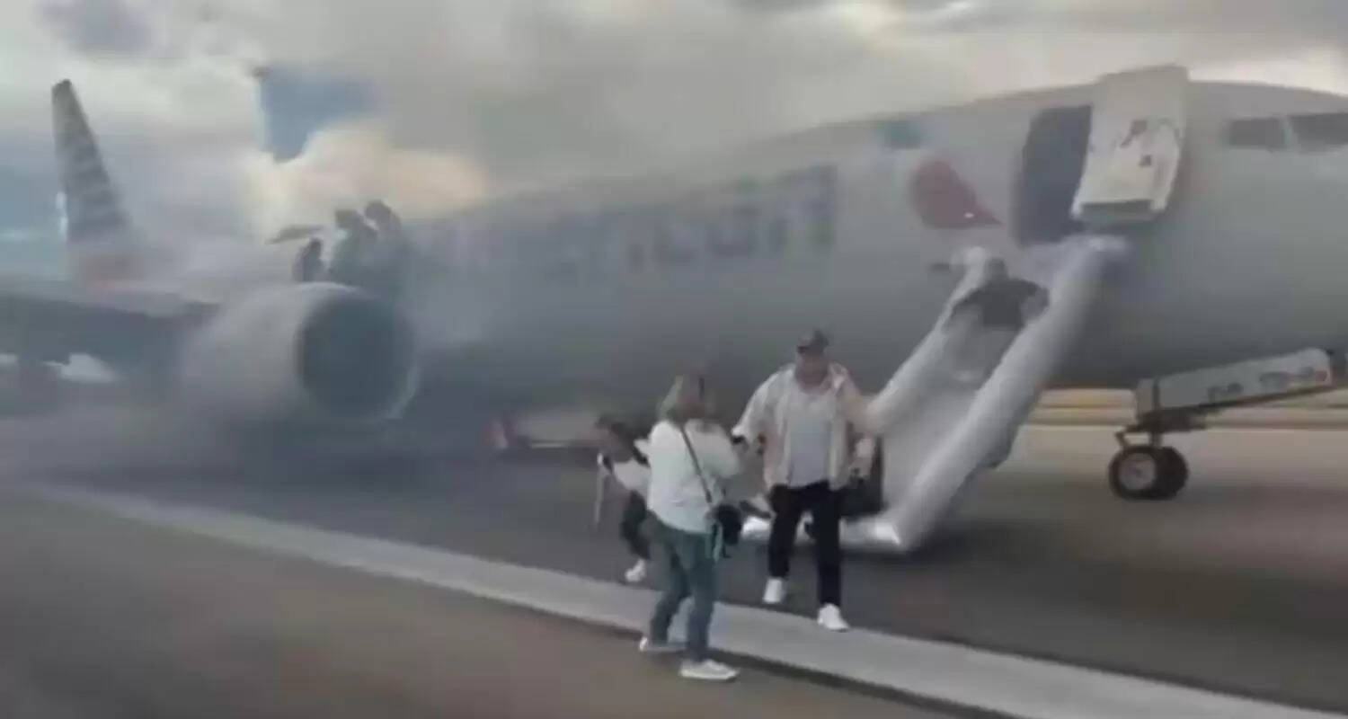 Airplane Incident, Boeing 737 Max, Emergency Landing, Denver Airport, American Airlines, Aviation Safety, Fire On Plane,