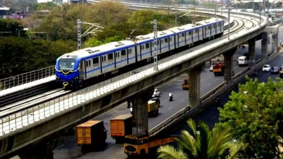 metro train track