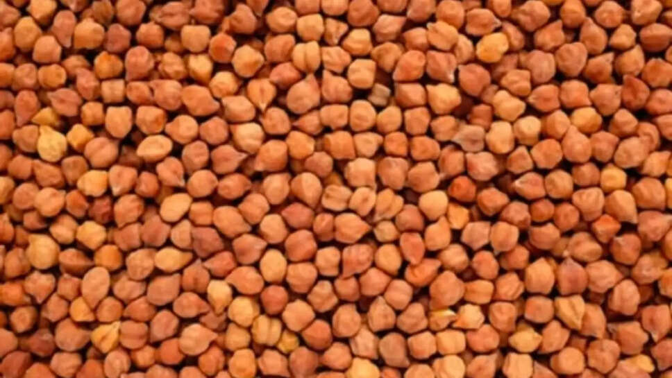  दाल बाजारों में चना