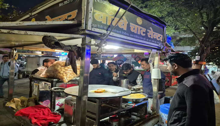 Mobile food laboratory