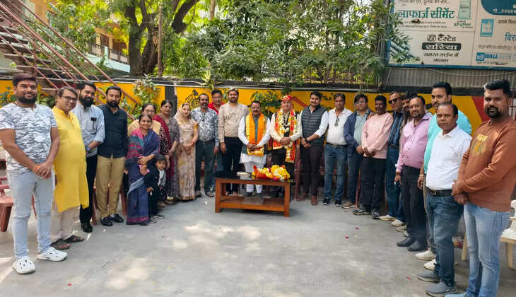  ठाकरे मंडल ने किया स्वागत-सम्मान