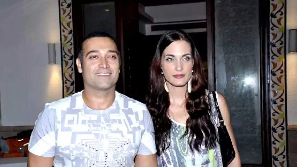 Raaj Kumar Wife