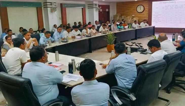 सरकारी कर्मचारी