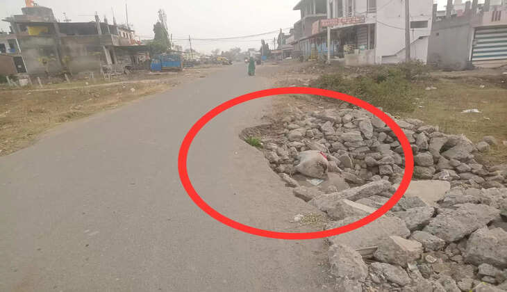 The broken culvert in Arjun Nagar 