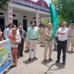 कलेक्टर श्री बाथम ने धराड में मतदाता जागरूकता रैली को दिखाई हरी झण्डी